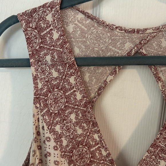 Forever 21 sleeveless V-neck top size M - Picture 4 of 10